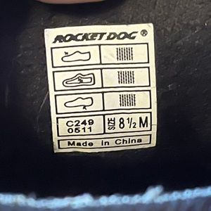8.5 Rocket Dog shoes good condition